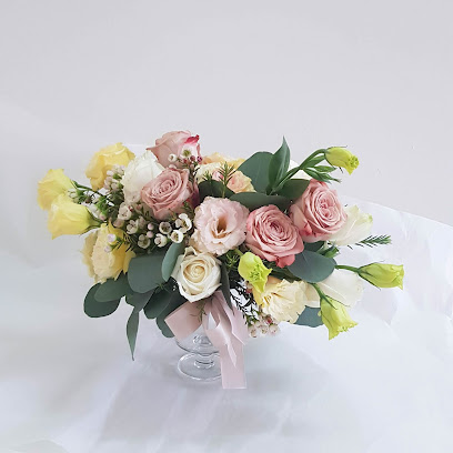 AfterRainFlorist Studio (by appointment only, whatsapp for more info)