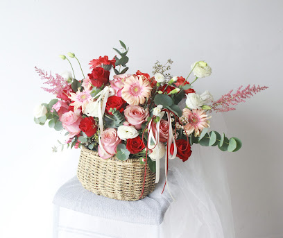 Twenty Degrees Florist